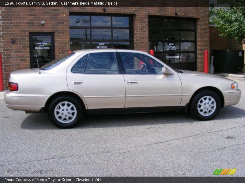Cashmere Beige Metallic / Beige 1996 Toyota Camry LE Sedan