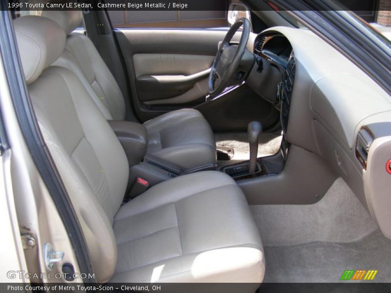 Cashmere Beige Metallic / Beige 1996 Toyota Camry LE Sedan