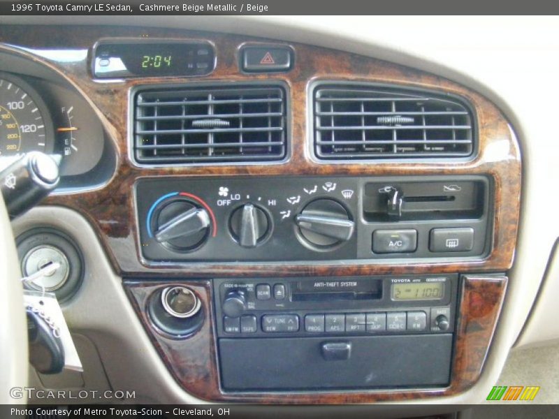 Cashmere Beige Metallic / Beige 1996 Toyota Camry LE Sedan