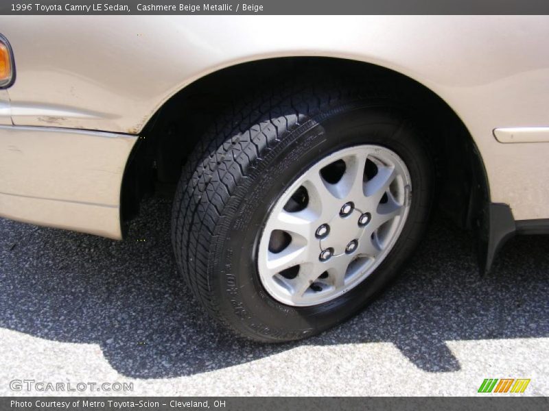 Cashmere Beige Metallic / Beige 1996 Toyota Camry LE Sedan