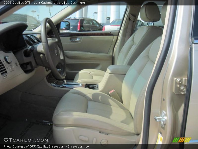 Light Cashmere Metallic / Cashmere 2006 Cadillac DTS