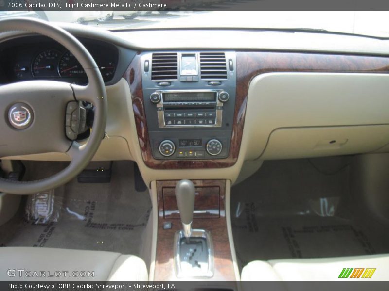 Light Cashmere Metallic / Cashmere 2006 Cadillac DTS