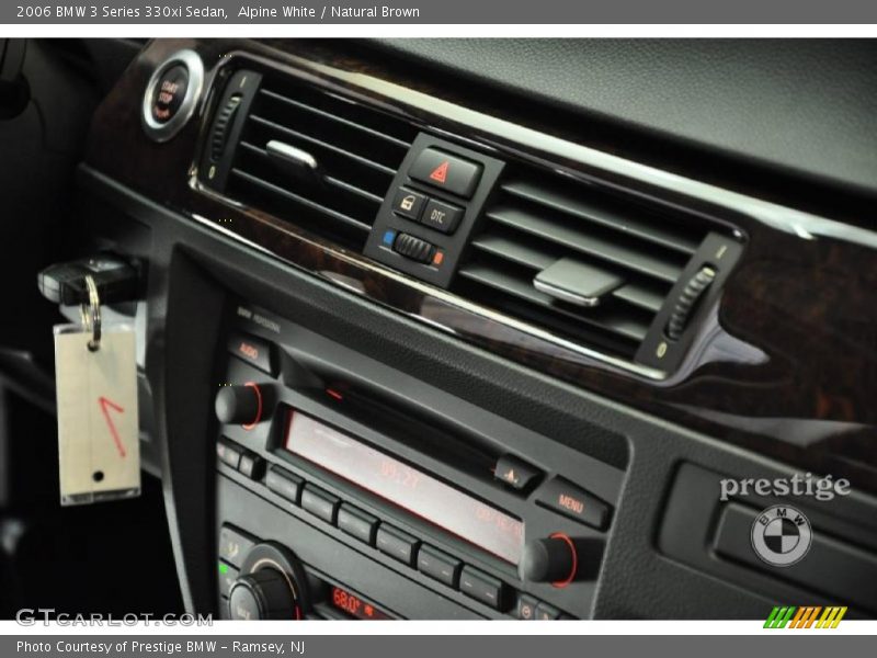 Alpine White / Natural Brown 2006 BMW 3 Series 330xi Sedan