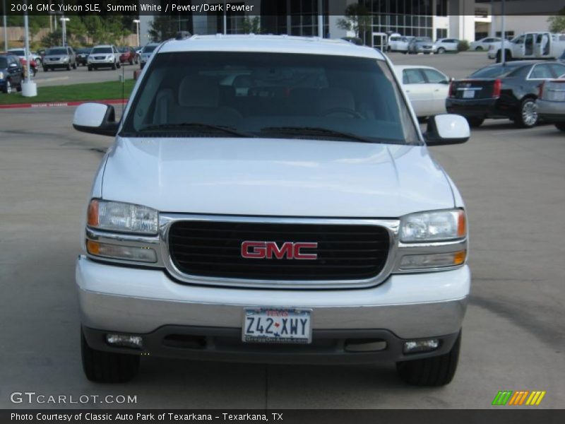 Summit White / Pewter/Dark Pewter 2004 GMC Yukon SLE