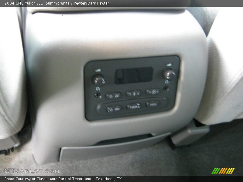 Summit White / Pewter/Dark Pewter 2004 GMC Yukon SLE