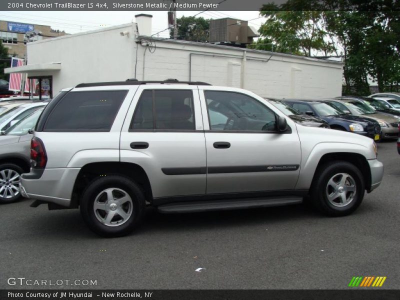 Silverstone Metallic / Medium Pewter 2004 Chevrolet TrailBlazer LS 4x4
