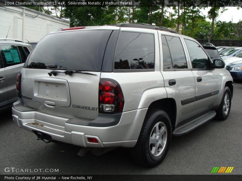 Silverstone Metallic / Medium Pewter 2004 Chevrolet TrailBlazer LS 4x4