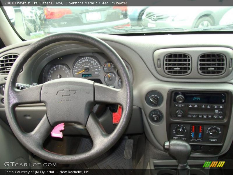 Silverstone Metallic / Medium Pewter 2004 Chevrolet TrailBlazer LS 4x4