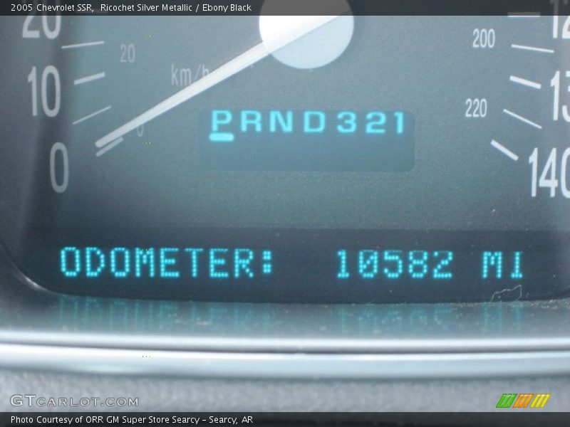 Ricochet Silver Metallic / Ebony Black 2005 Chevrolet SSR