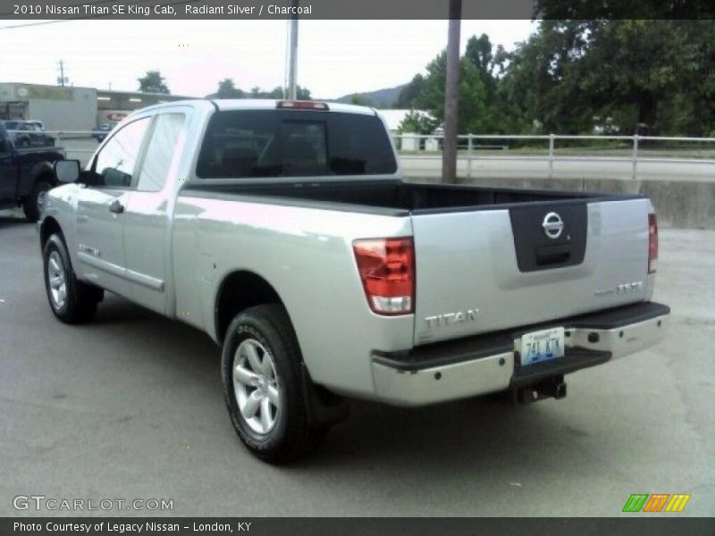 Radiant Silver / Charcoal 2010 Nissan Titan SE King Cab