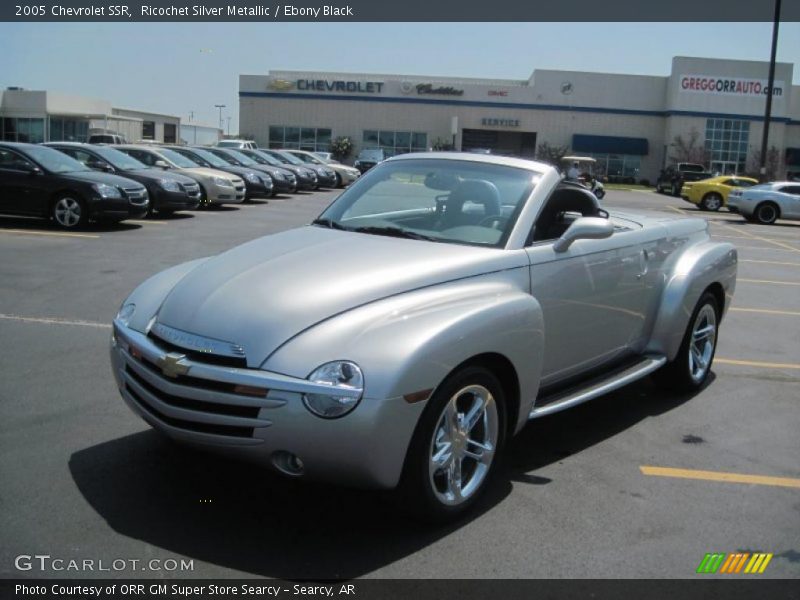 Ricochet Silver Metallic / Ebony Black 2005 Chevrolet SSR