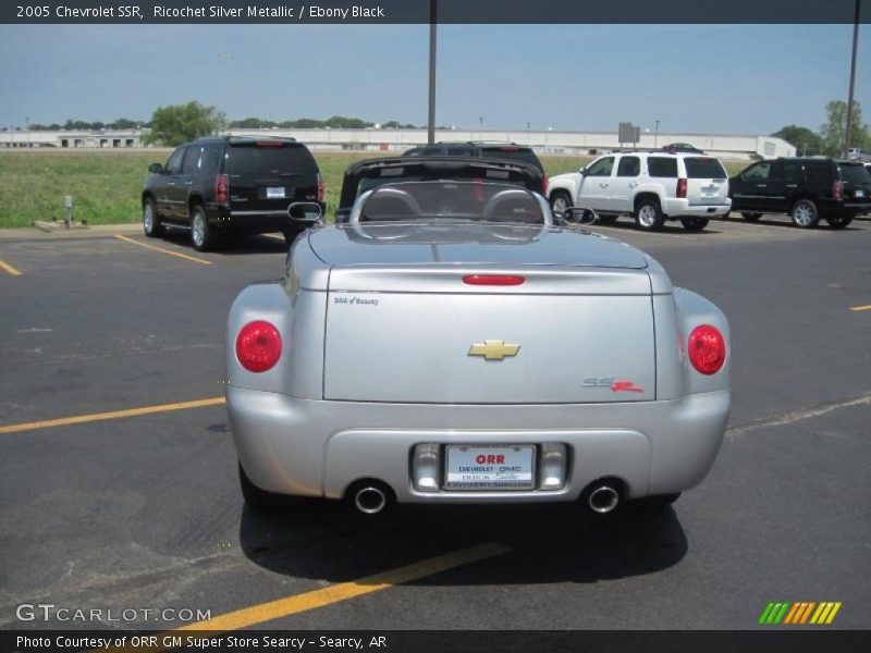 Ricochet Silver Metallic / Ebony Black 2005 Chevrolet SSR