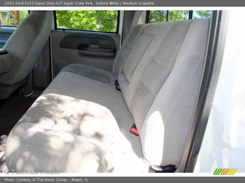 Oxford White / Medium Graphite 2001 Ford F250 Super Duty XLT Super Crew 4x4