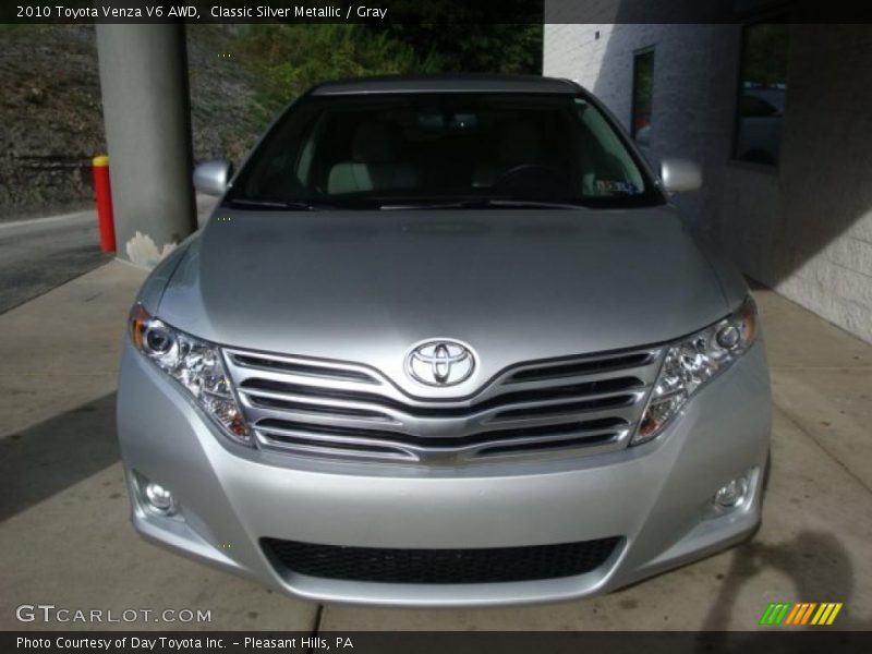 Classic Silver Metallic / Gray 2010 Toyota Venza V6 AWD