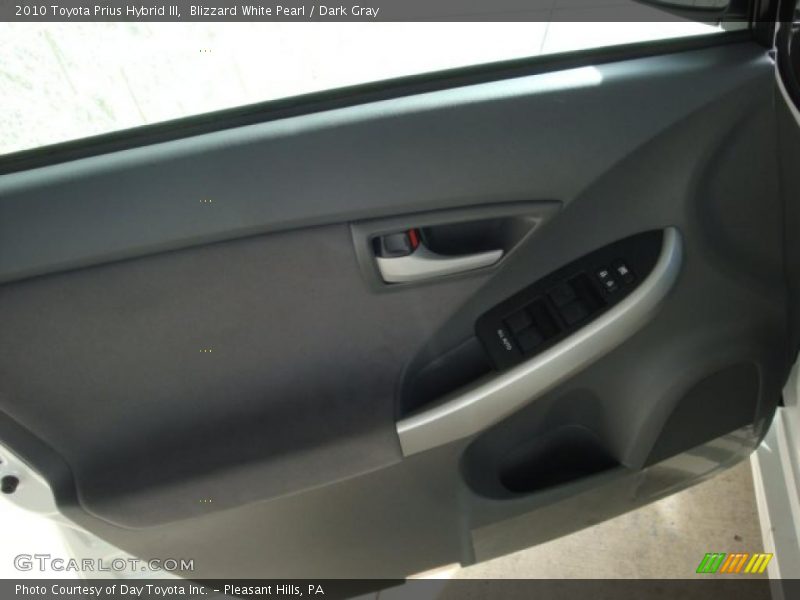 Blizzard White Pearl / Dark Gray 2010 Toyota Prius Hybrid III