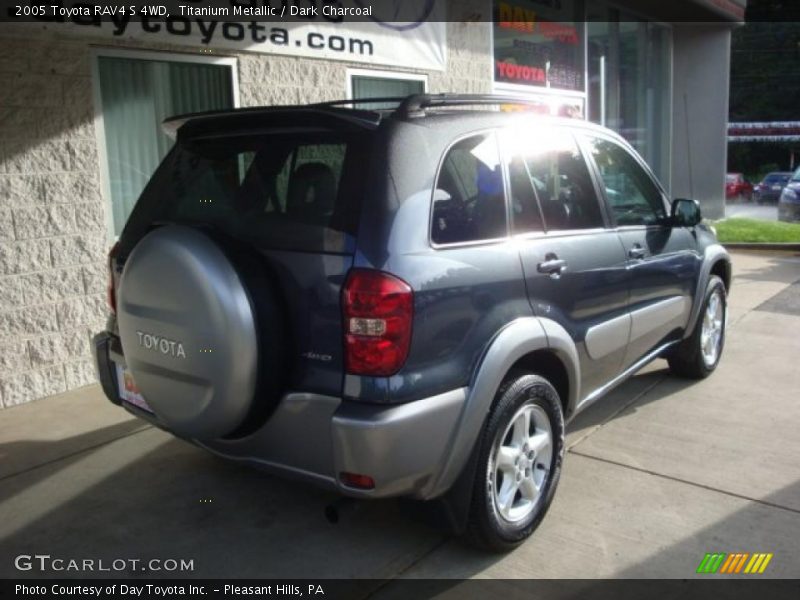 Titanium Metallic / Dark Charcoal 2005 Toyota RAV4 S 4WD