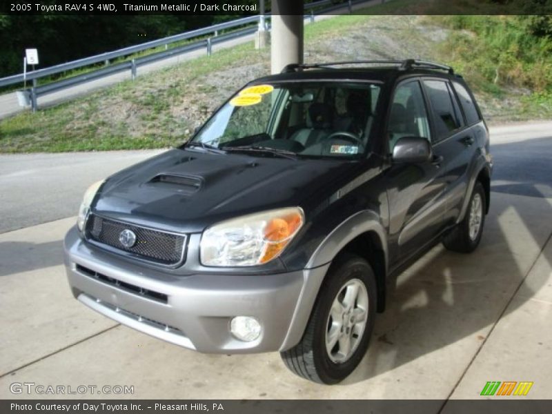 Titanium Metallic / Dark Charcoal 2005 Toyota RAV4 S 4WD