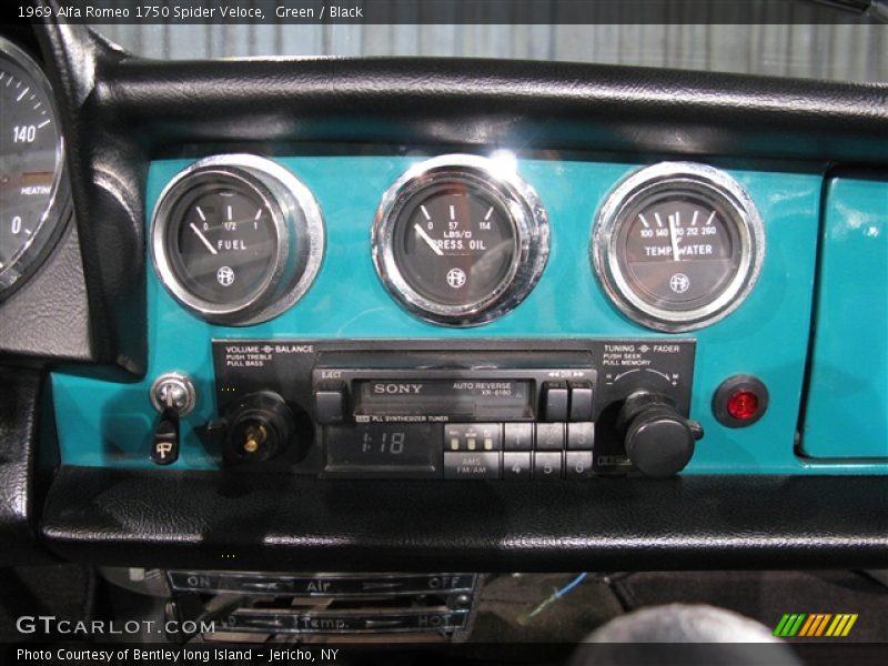 Green / Black 1969 Alfa Romeo 1750 Spider Veloce