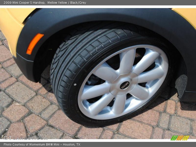 Mellow Yellow / Black/Grey 2009 Mini Cooper S Hardtop