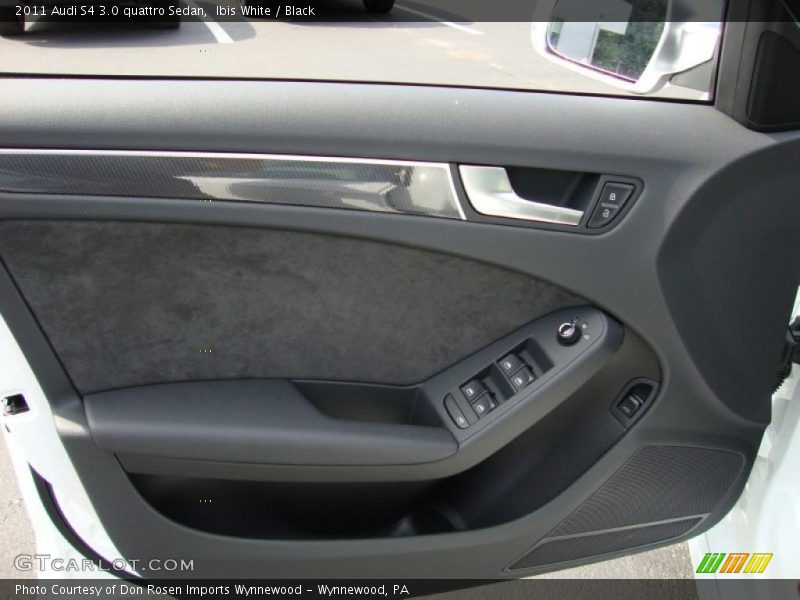 Ibis White / Black 2011 Audi S4 3.0 quattro Sedan