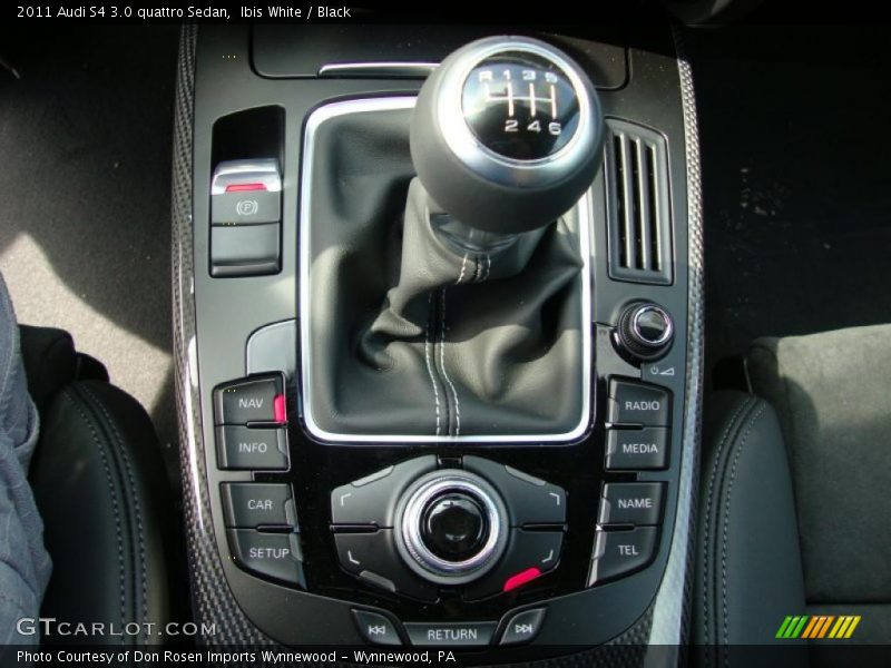 Ibis White / Black 2011 Audi S4 3.0 quattro Sedan