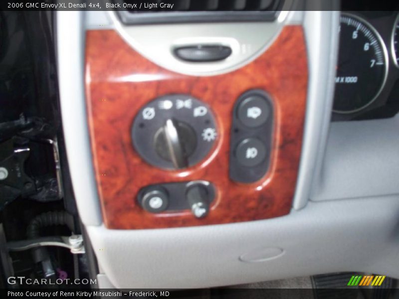 Black Onyx / Light Gray 2006 GMC Envoy XL Denali 4x4