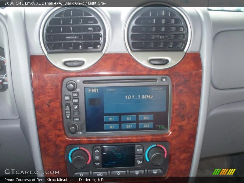 Black Onyx / Light Gray 2006 GMC Envoy XL Denali 4x4