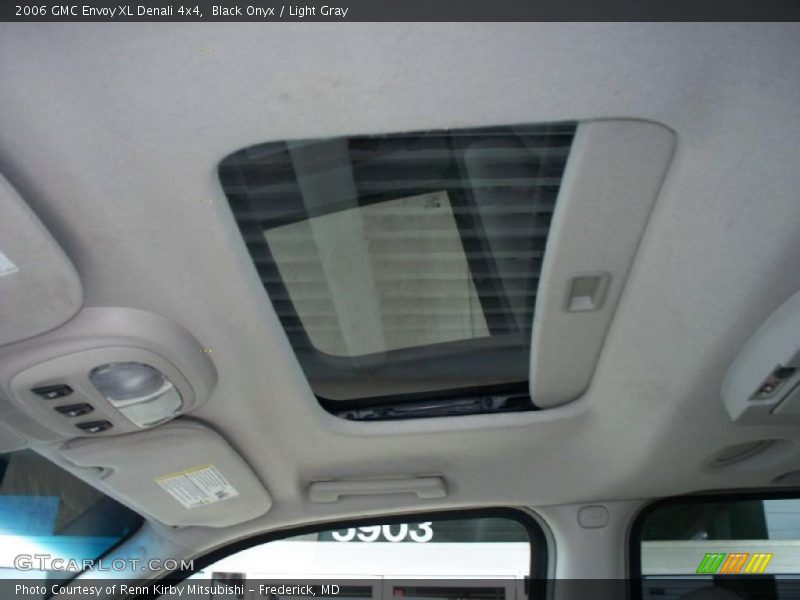 Black Onyx / Light Gray 2006 GMC Envoy XL Denali 4x4