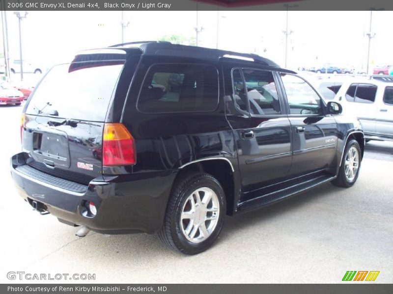 Black Onyx / Light Gray 2006 GMC Envoy XL Denali 4x4