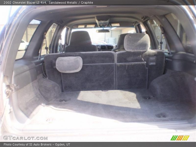 Sandalwood Metallic / Graphite 2002 Chevrolet Blazer LS 4x4