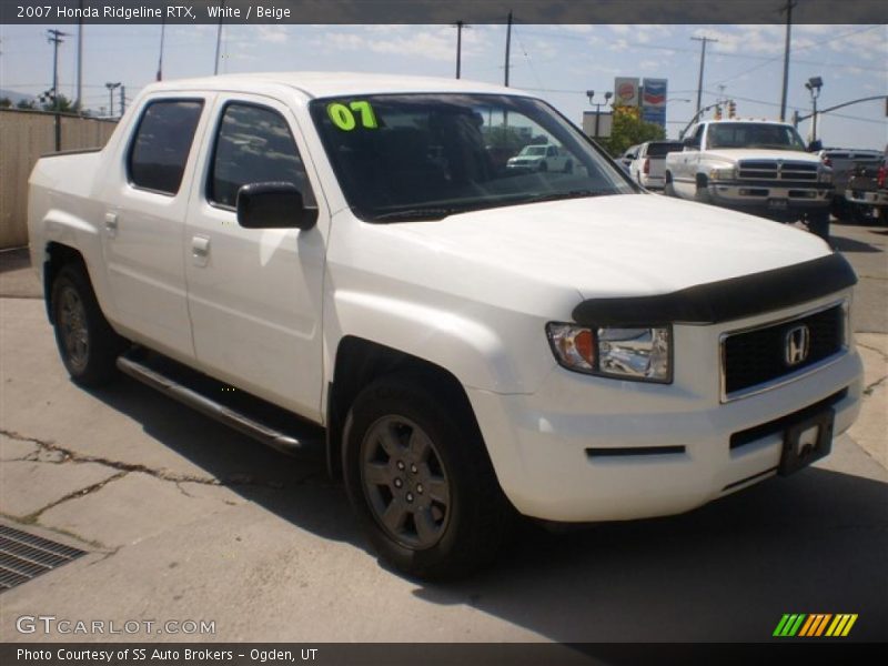 White / Beige 2007 Honda Ridgeline RTX