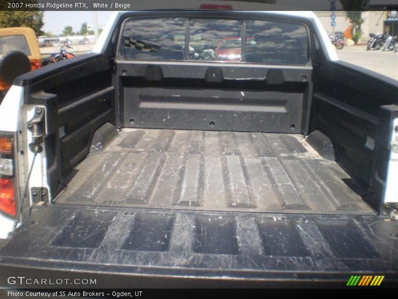 White / Beige 2007 Honda Ridgeline RTX