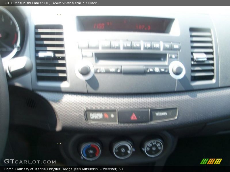 Apex Silver Metallic / Black 2010 Mitsubishi Lancer DE