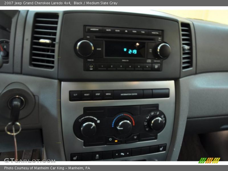 Black / Medium Slate Gray 2007 Jeep Grand Cherokee Laredo 4x4