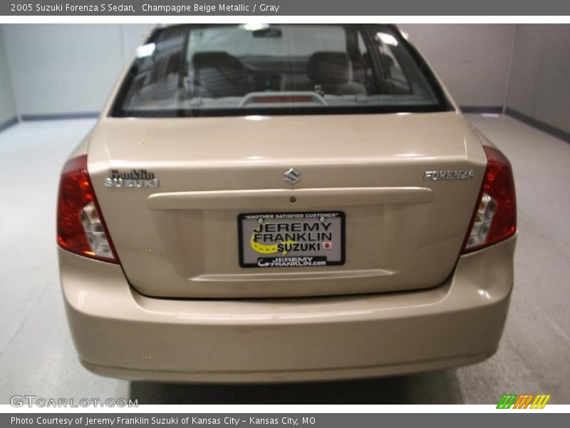 Champagne Beige Metallic / Gray 2005 Suzuki Forenza S Sedan
