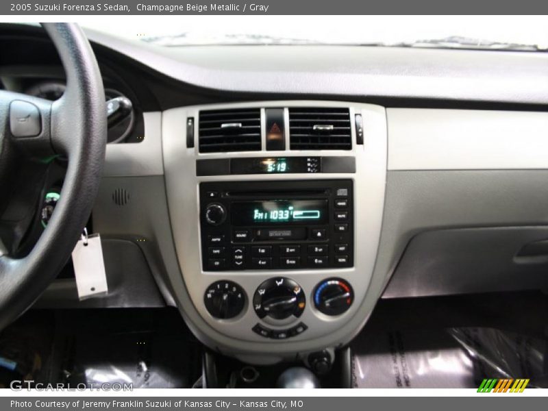 Champagne Beige Metallic / Gray 2005 Suzuki Forenza S Sedan