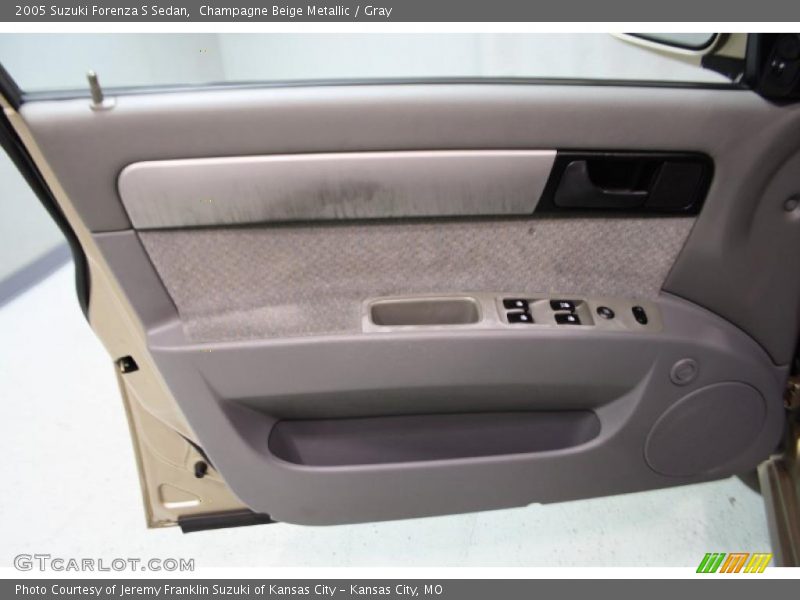 Champagne Beige Metallic / Gray 2005 Suzuki Forenza S Sedan