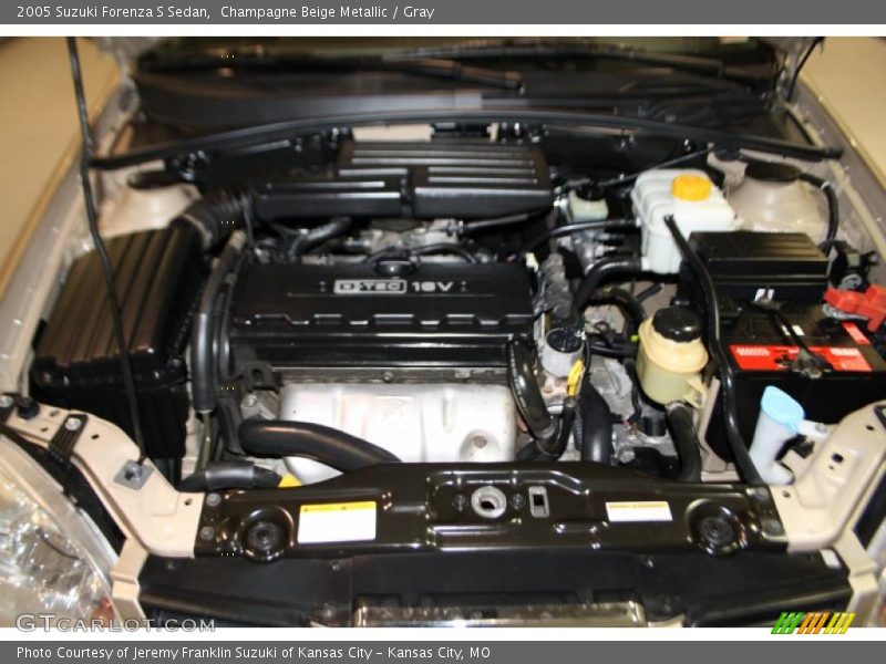 Champagne Beige Metallic / Gray 2005 Suzuki Forenza S Sedan