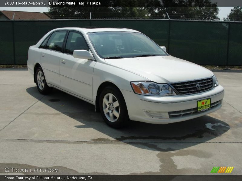 Diamond White Pearl / Taupe 2003 Toyota Avalon XL