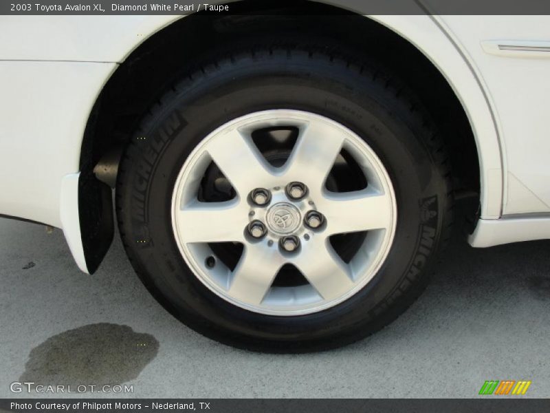 Diamond White Pearl / Taupe 2003 Toyota Avalon XL