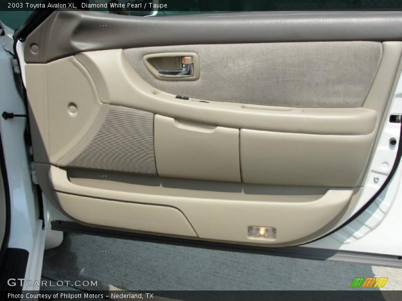 Diamond White Pearl / Taupe 2003 Toyota Avalon XL