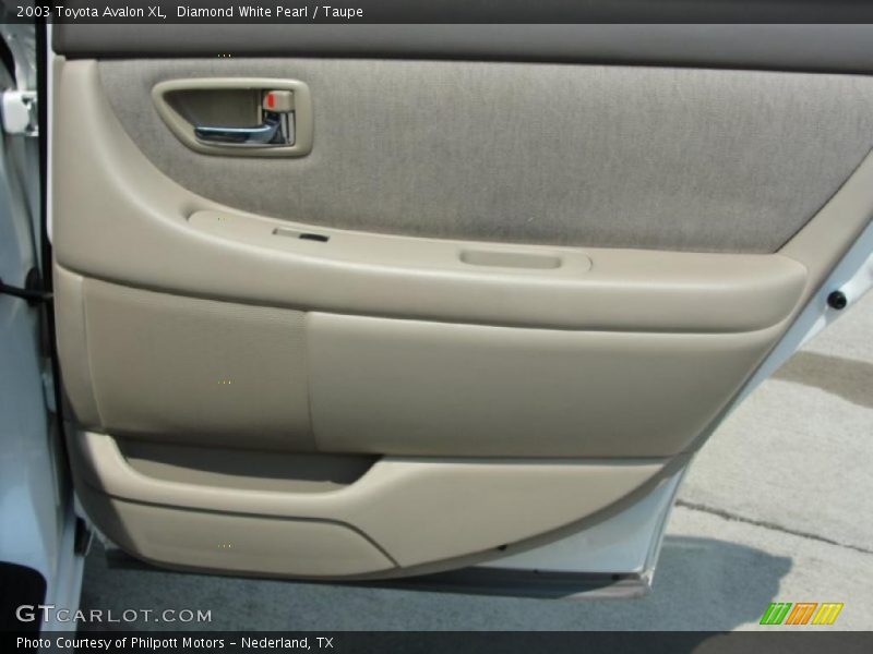 Diamond White Pearl / Taupe 2003 Toyota Avalon XL