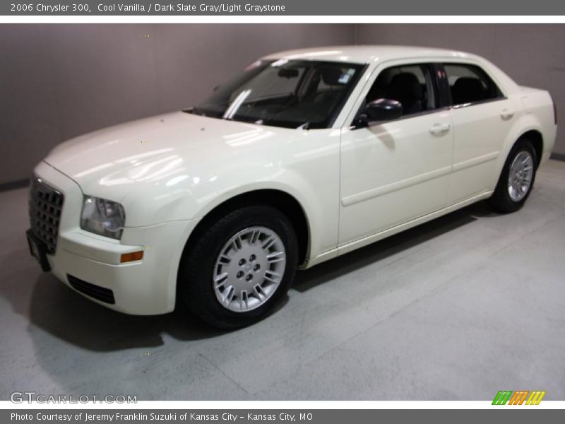 Cool Vanilla / Dark Slate Gray/Light Graystone 2006 Chrysler 300