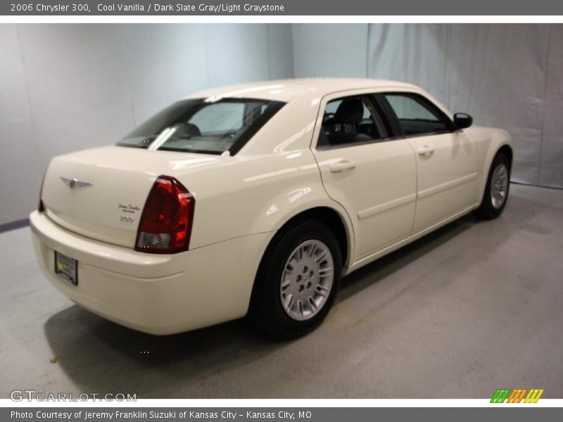 Cool Vanilla / Dark Slate Gray/Light Graystone 2006 Chrysler 300