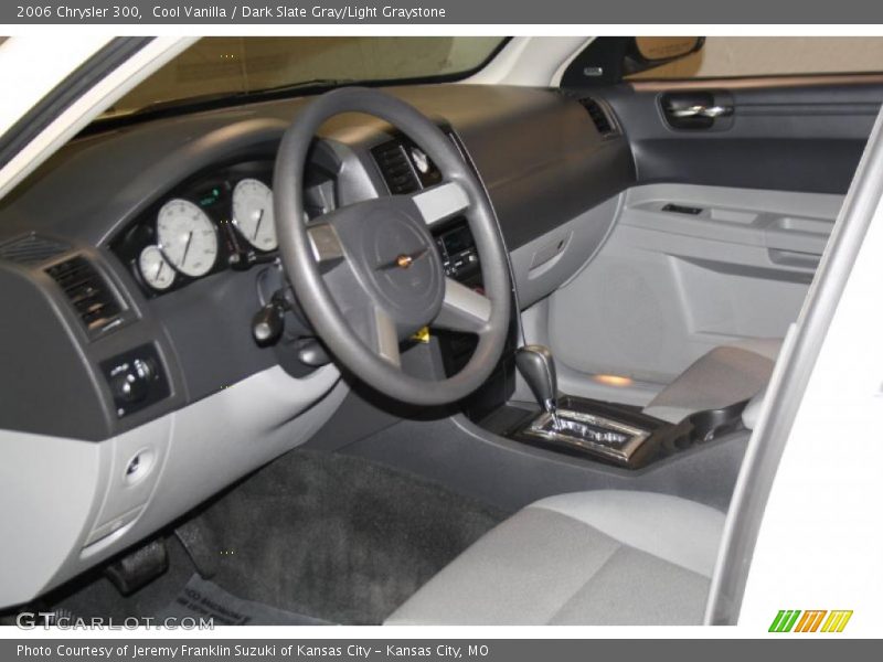 Cool Vanilla / Dark Slate Gray/Light Graystone 2006 Chrysler 300