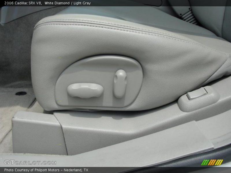 White Diamond / Light Gray 2006 Cadillac SRX V8