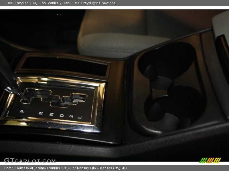 Cool Vanilla / Dark Slate Gray/Light Graystone 2006 Chrysler 300