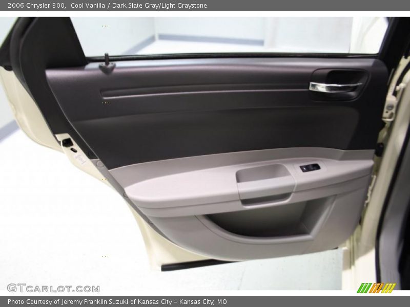 Cool Vanilla / Dark Slate Gray/Light Graystone 2006 Chrysler 300