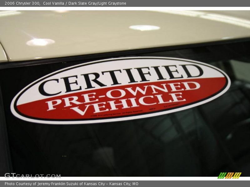 Cool Vanilla / Dark Slate Gray/Light Graystone 2006 Chrysler 300