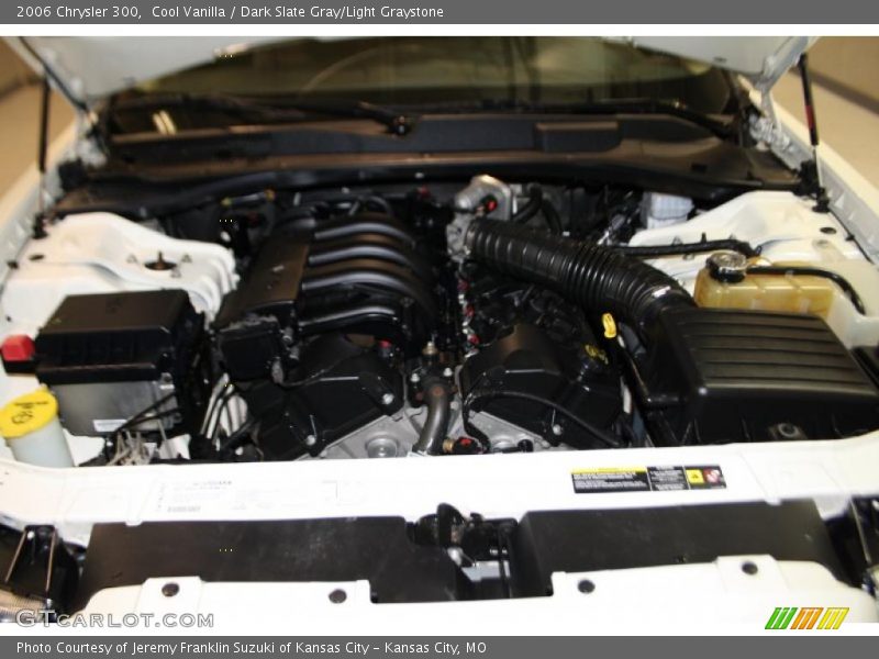 Cool Vanilla / Dark Slate Gray/Light Graystone 2006 Chrysler 300